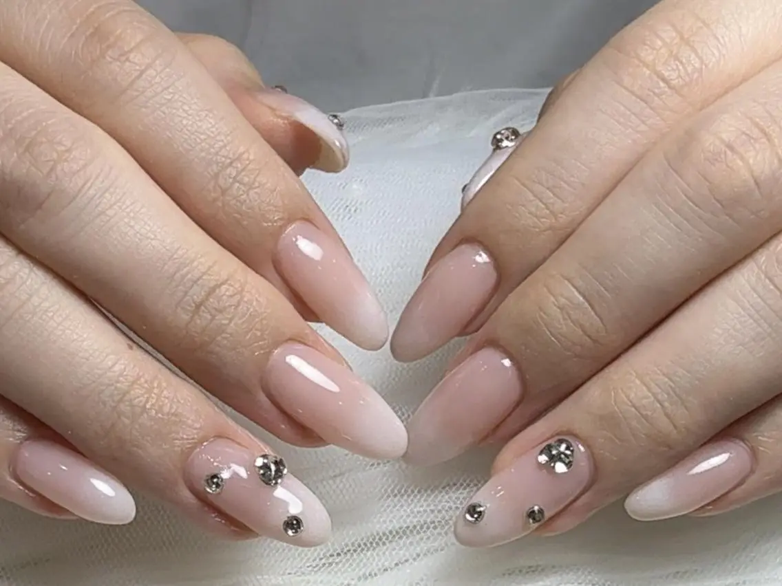 ネイル アートネイル フラッシュネイル フレンチネイル ジェルネイル ガラスフレンチ M2 BEAUTY Rikaのネイルデザイン