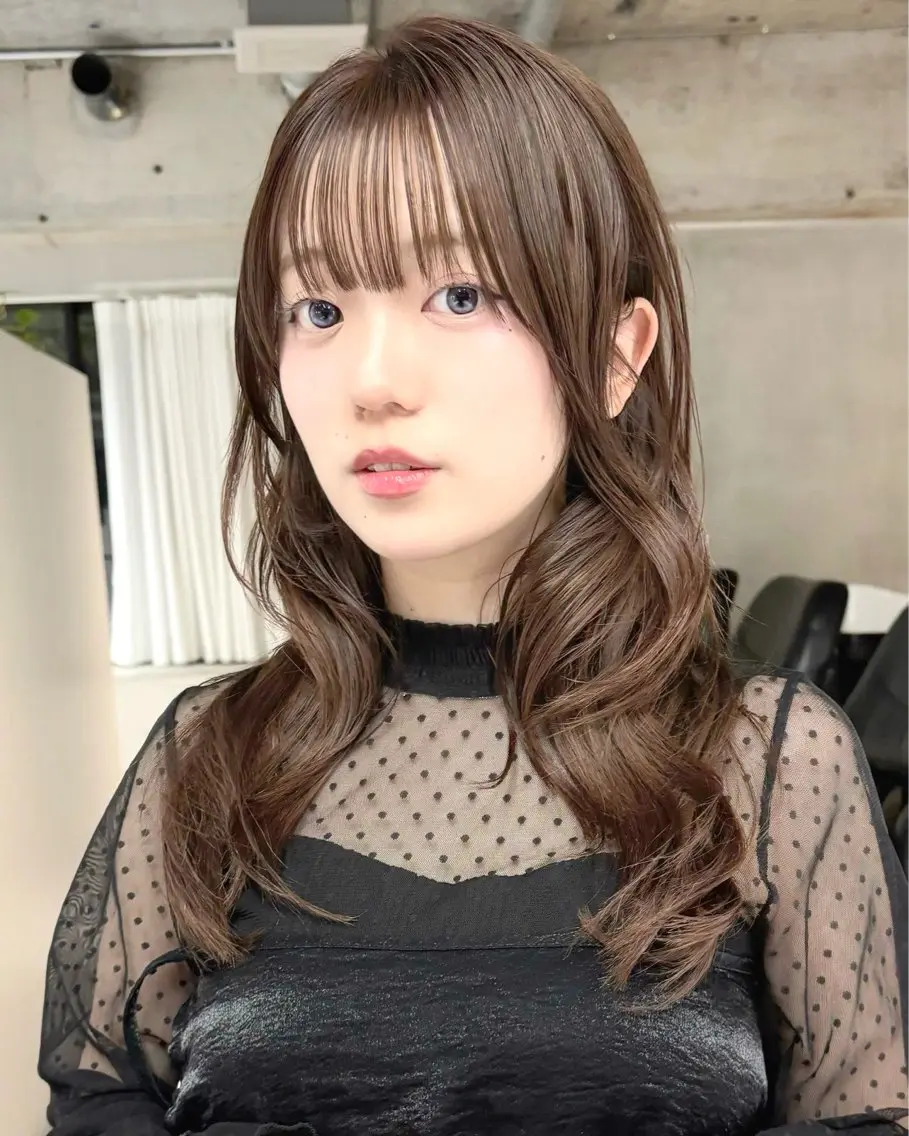 セミロング レイヤーカット ワンホンヘア カット ヘアカラー 表参道レイヤーカット 髪質改善山岸季生のヘアスタイル