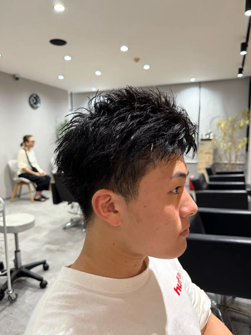 ショート カラー メンズ 黒髪 ナチュラルブラック 白石 海斗のヘアスタイル