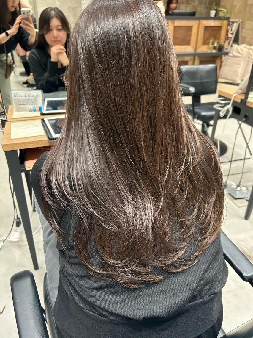 セミロング 🕊️柳谷 壽里🕊️のヘアスタイル