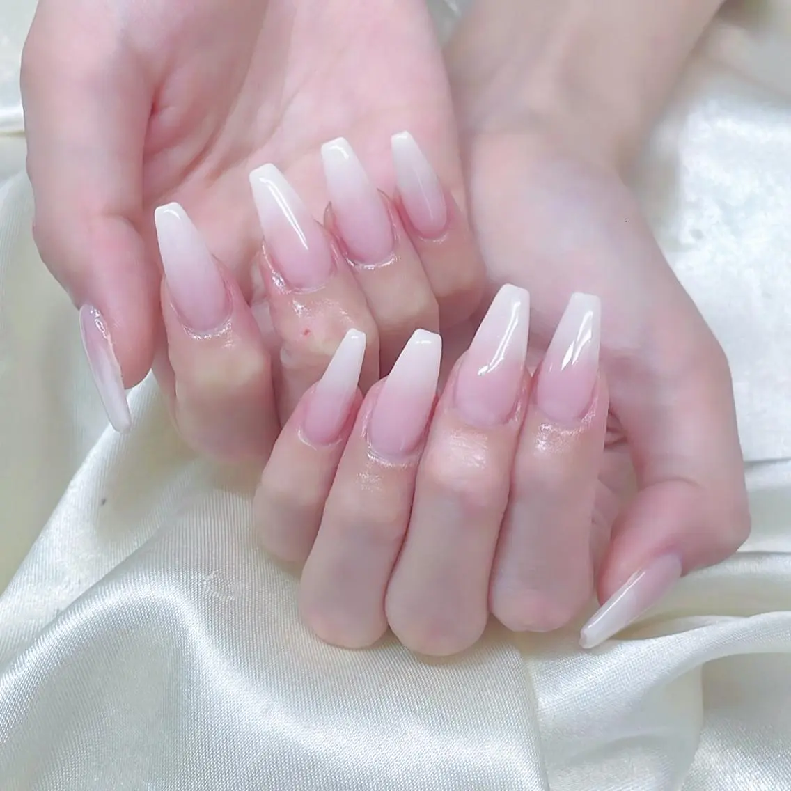 ネイル misaki 🩰‎🤍🎀のネイルデザイン