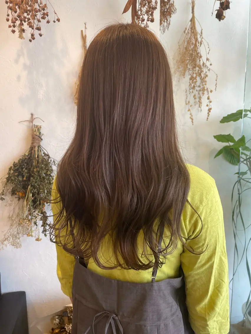 ロング カラー ベージュカラー オリーブベージュ ヘアカラー m ā l o.🌷 サカモトマイコのヘアスタイル