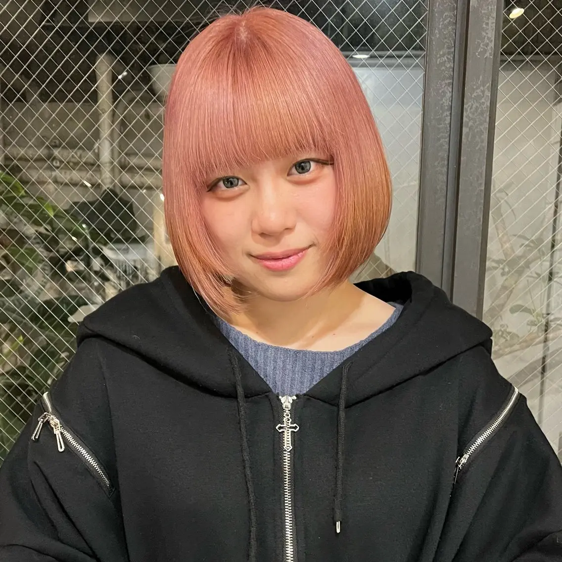 ショート カラー ハイトーンカラー 🌟  ミキのヘアスタイル