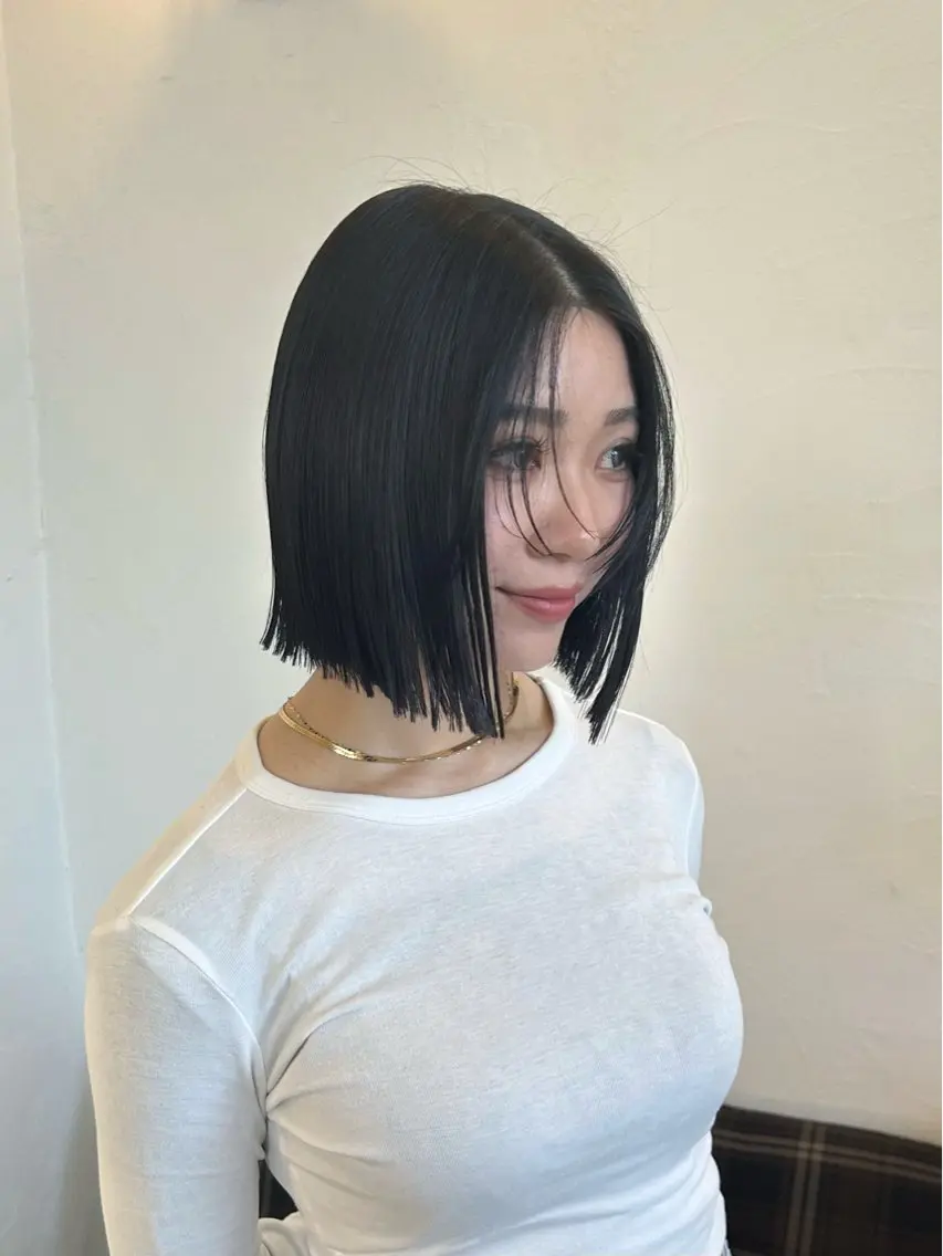 ミディアム 顔周りカット 水谷 優華のヘアスタイル