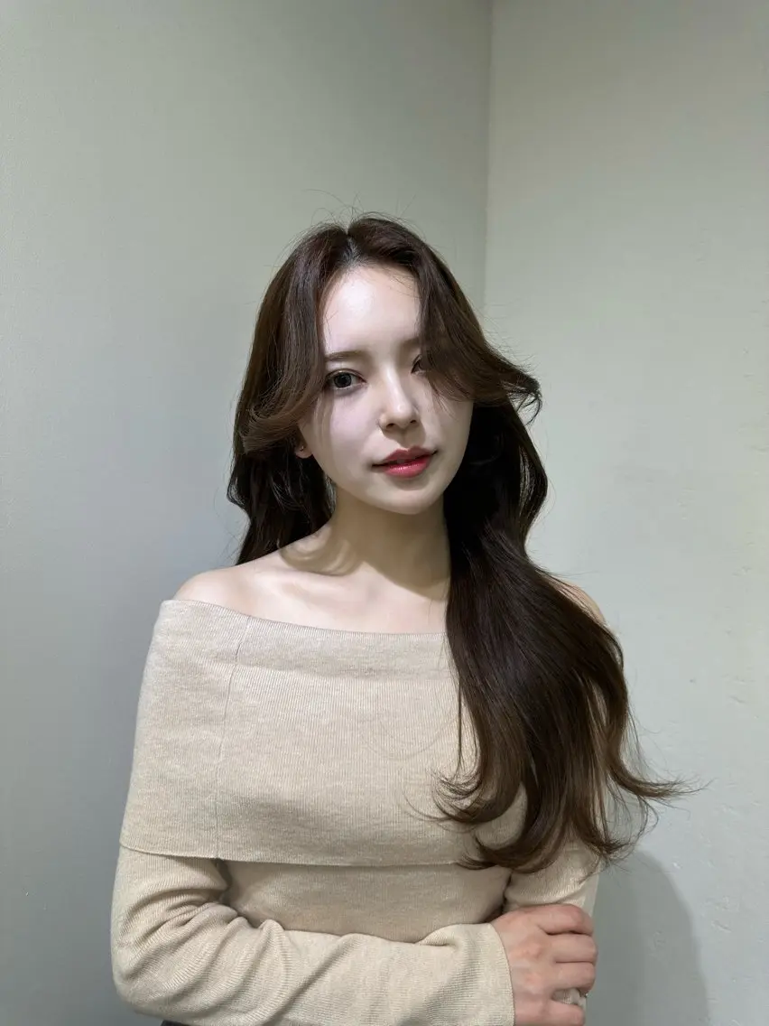 ロング カラー ミディアムレイヤー 添田晃基のヘアスタイル