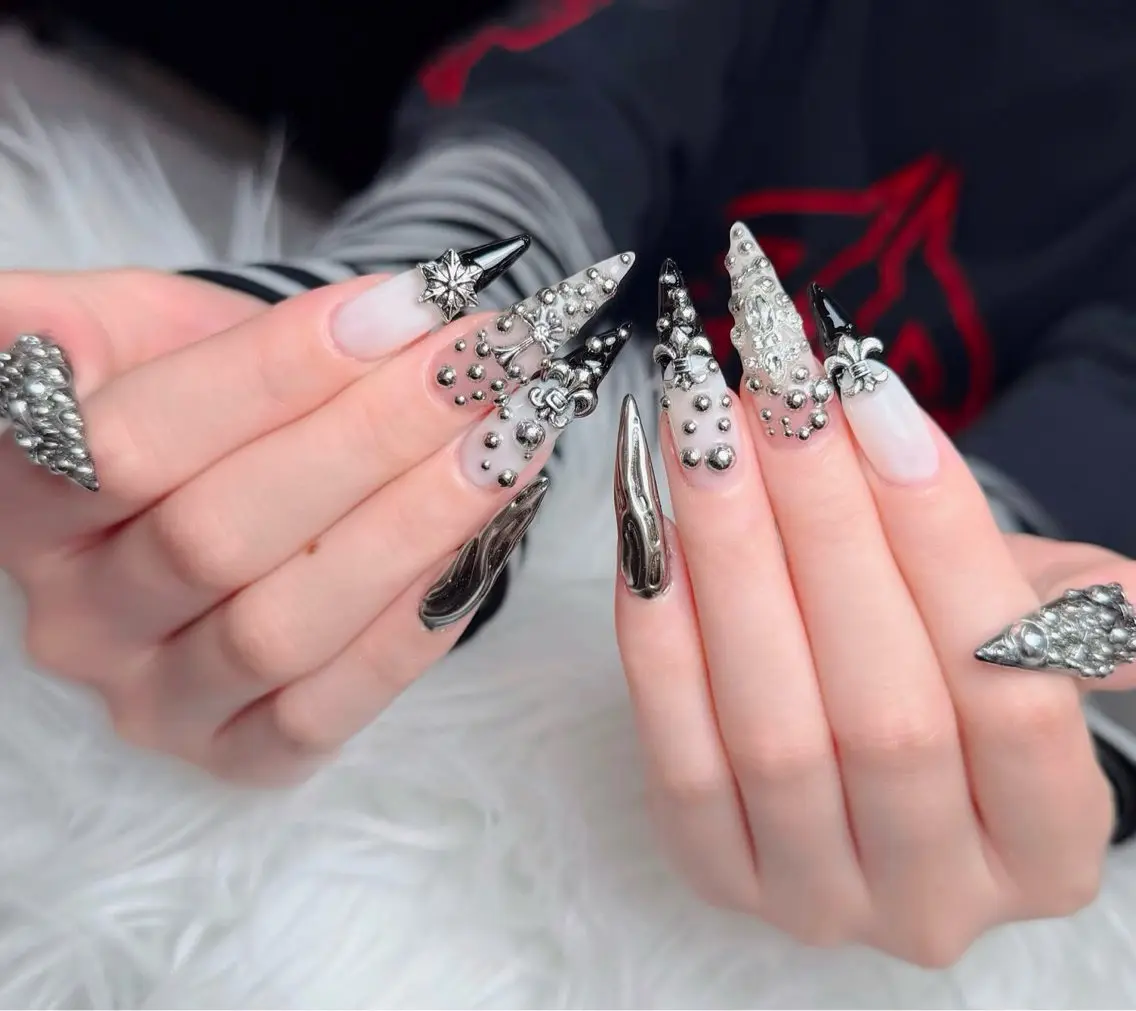 ネイル アートネイル チークネイル フレンチネイル ジェルネイル ガーリー HAPPI NAIL 大国町のネイルデザイン