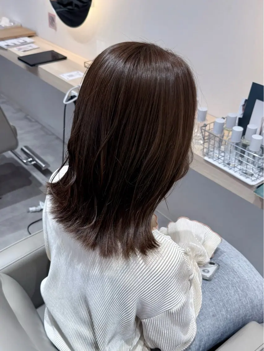 ミディアム ヘアカラー 🩵透明感カラー🩵 TOMOのヘアスタイル
