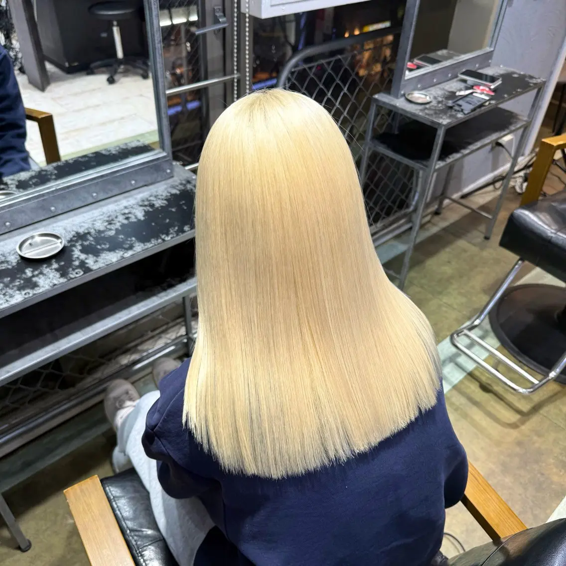 ロング カラー ベージュカラー ブリーチ ブロンド デザインカラー グレージュ ヘアカラー トリートメント 天神/ケアブリーチ/ 髪質改善/上質艶髪のヘアスタイル