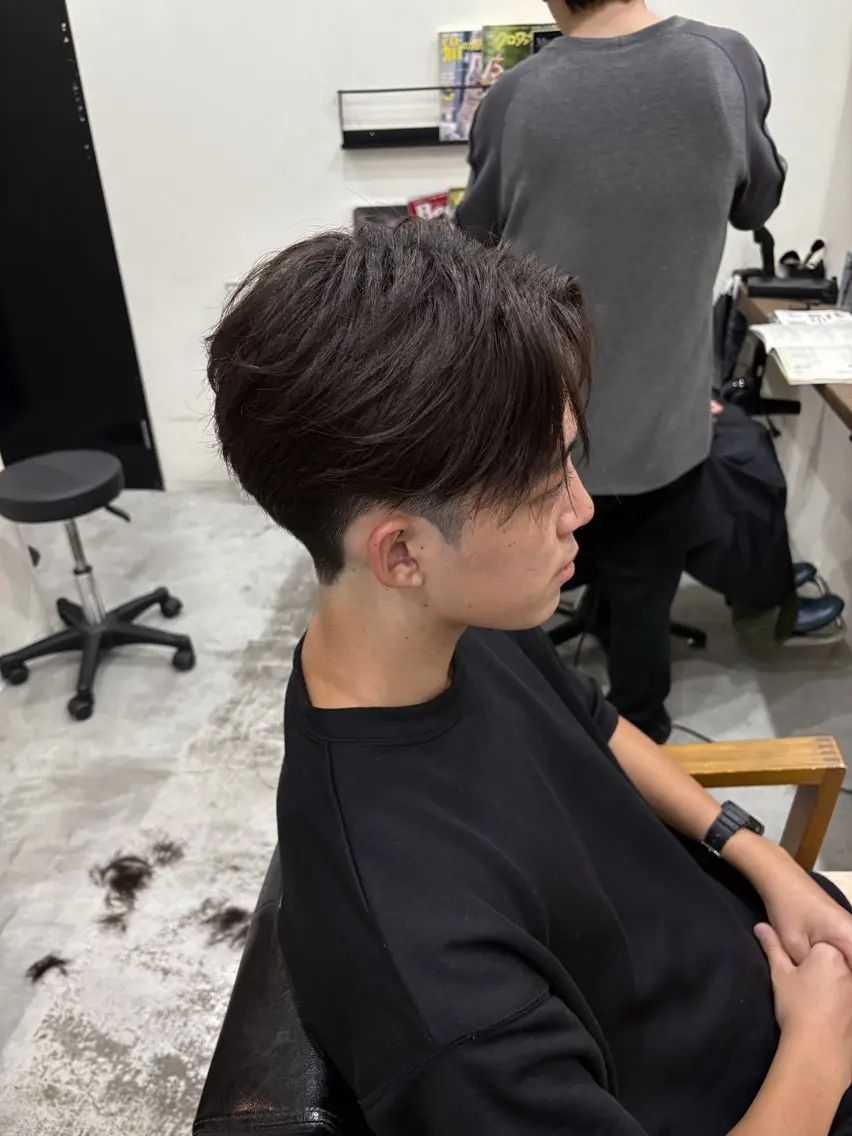 cut +フェザーパーマの写真