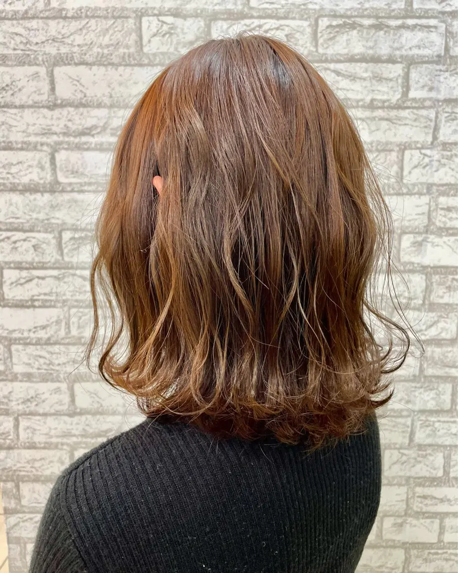 ミディアム 土居 早紀のヘアスタイル