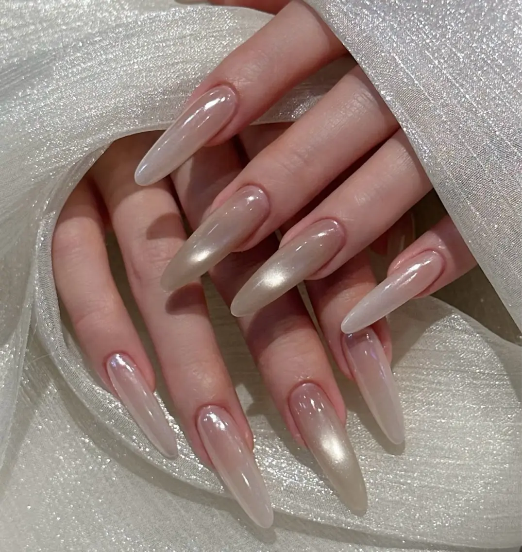 ネイル アートネイル チークネイル 長さ出し フレンチネイル ジェルネイル ハンドネイル ハンドケア Yumi Nail Seiのネイルデザイン