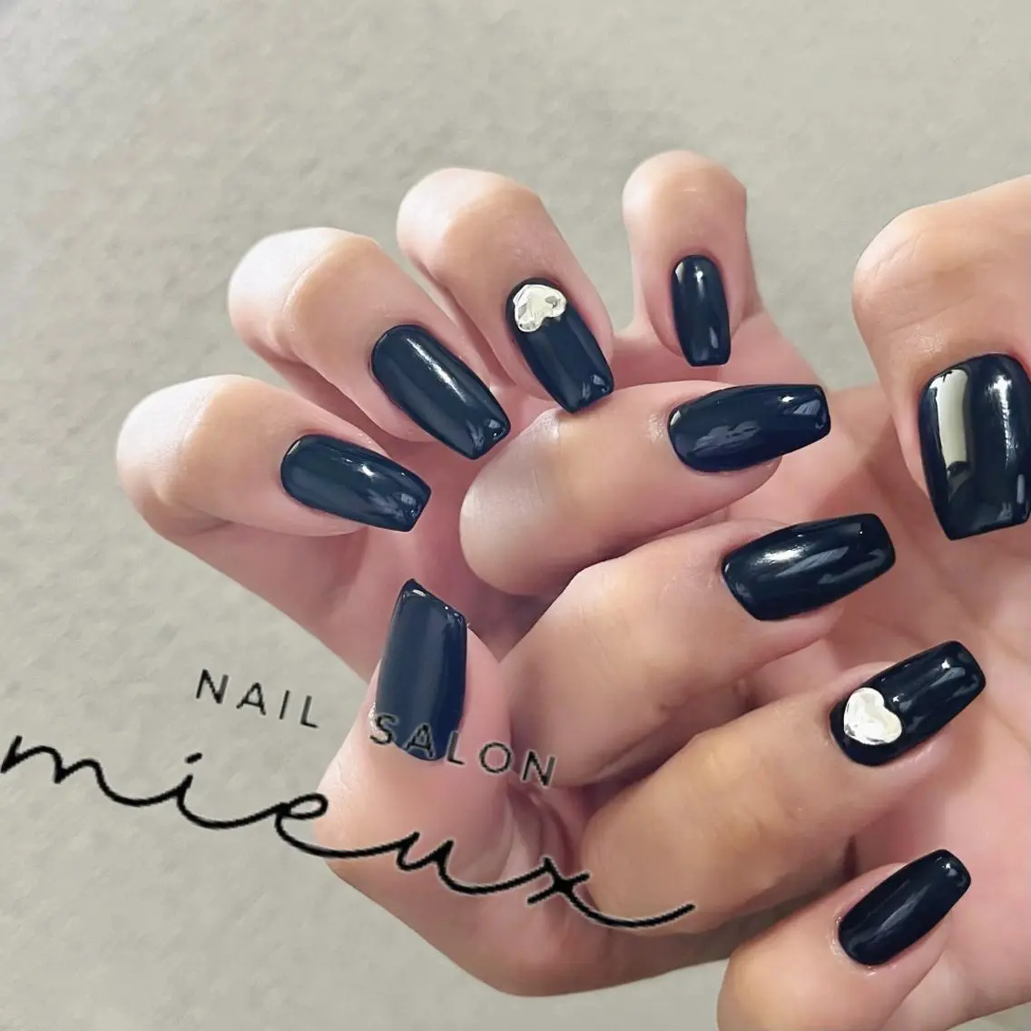 ネイル ストーンネイル ハンドネイル nailsalon mieuxのネイルデザイン