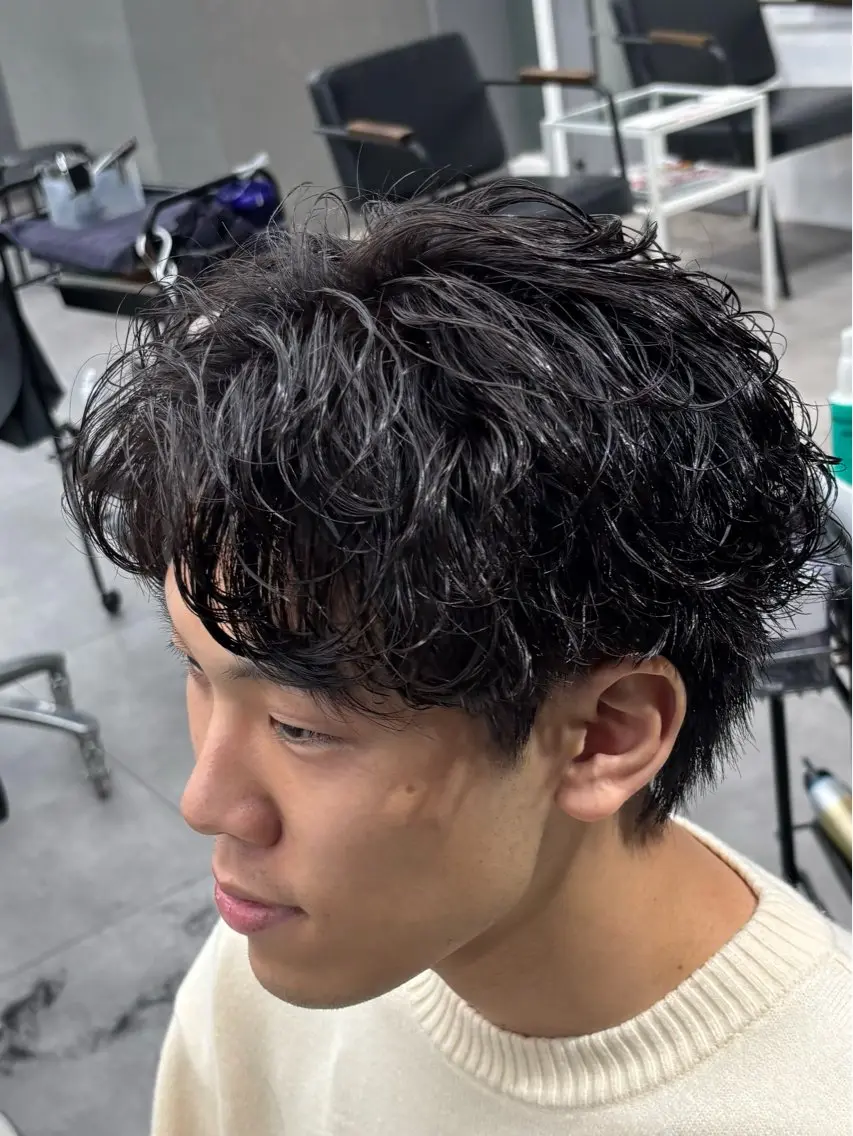 パーマ メンズ メンズパーマ 【ØVARL】🦁 メンズパーマ/レオのヘアスタイル