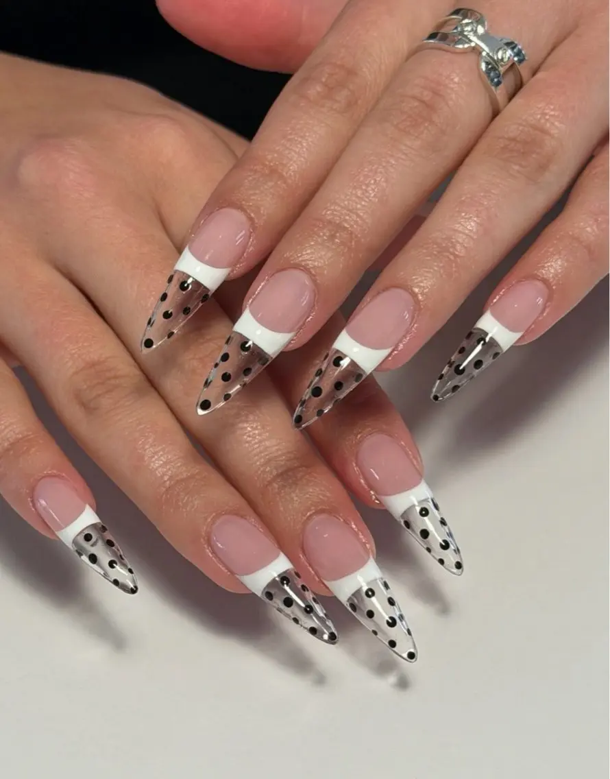 ネイル ハンドネイル NiJi Nailsのネイルデザイン