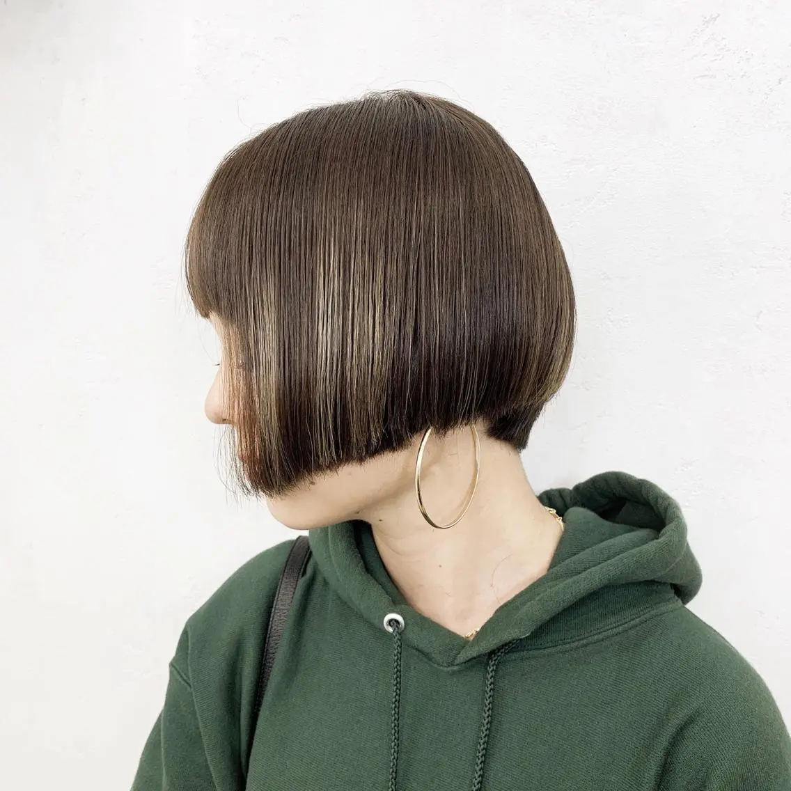 ショート カラー ヘアアレンジ グレージュ ハイライトカラー ハイライト カット ヘアカラー TATSUYA アートディレクターのヘアスタイル