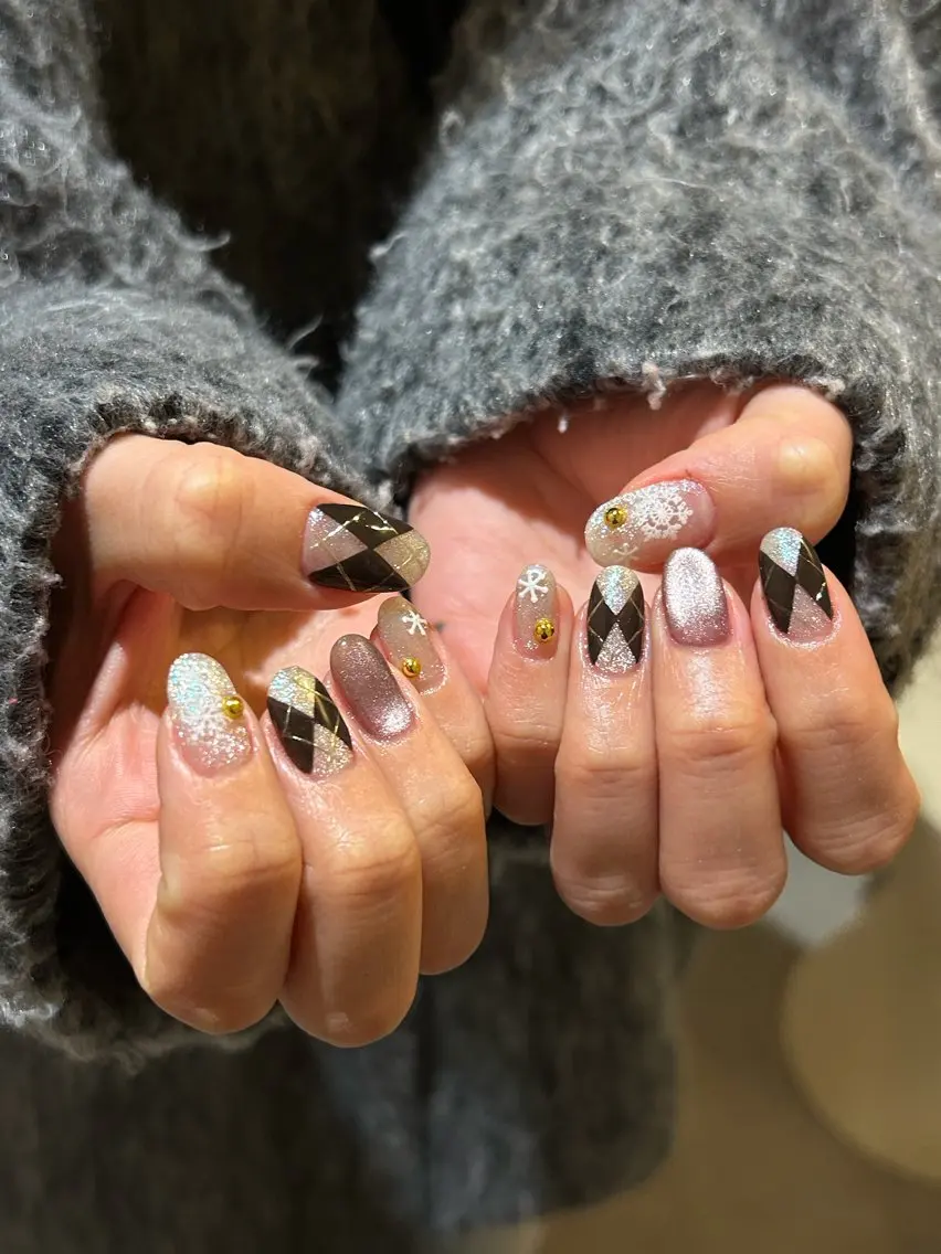 ネイル io nail / moeのネイルデザイン