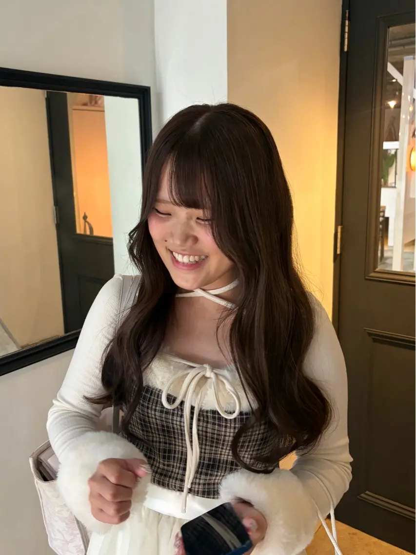 カラー 喜友名 ウララのヘアスタイル