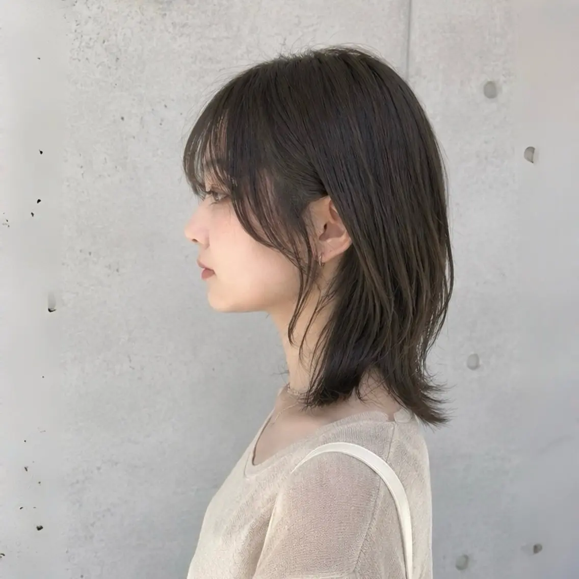 ミディアム ミディアムレイヤー 顔まわりレイヤー 韓国風ヘア レイヤーカット 《期間限定無料》 ミディアムレイヤーのヘアスタイル