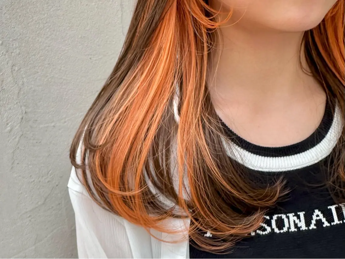 ロング カラー インナーカラー オレンジ レイヤーカット ロング カット ヘアカラー トリートメント インナーカラー/レイ ヤーカット♡/マキシのヘアスタイル