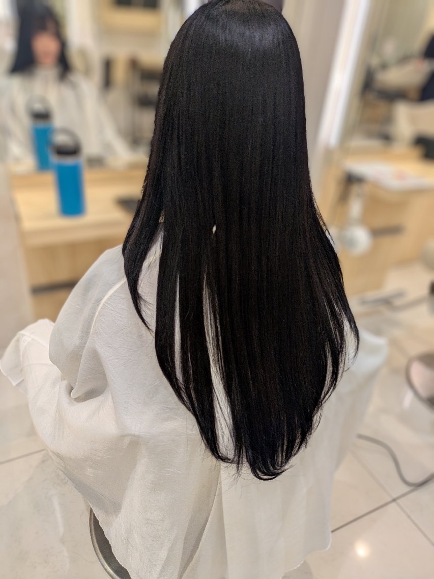 ロング ロングレイヤー 顔周りカット 姫カット レイヤーカット ロング カット 佐々木 萌のヘアスタイル