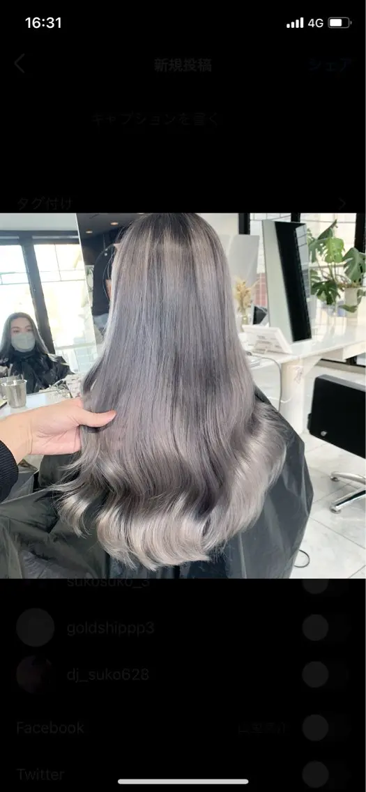 セミロング カラー ブリーチ ケアブリーチ シルバー トリートメント カット ヘアカラー トリートメント ヘアセット RYOSUKE ハイトーンのヘアスタイル