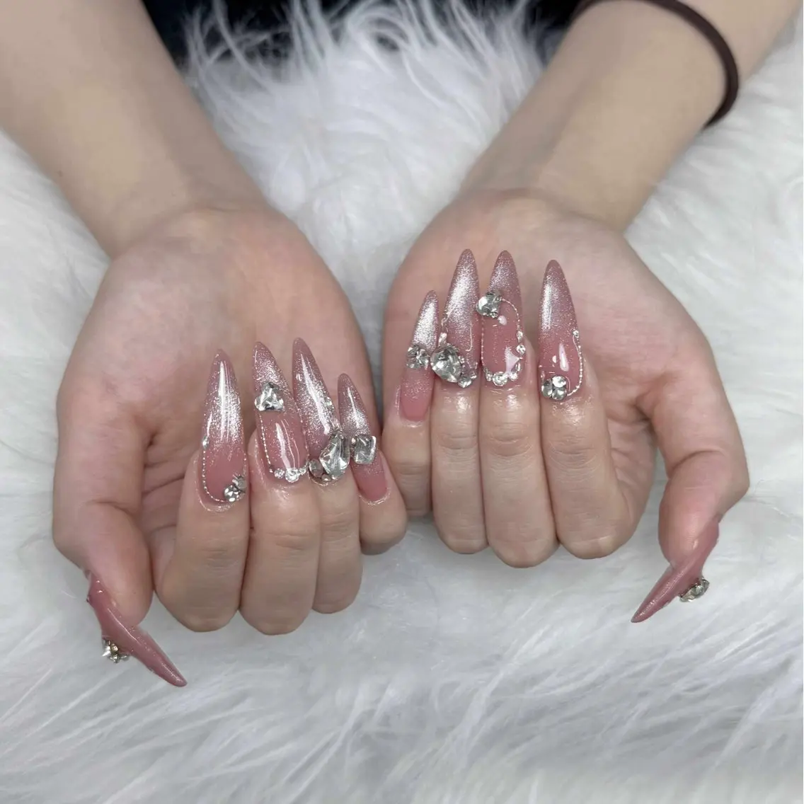 ネイル ハンドネイル ハンドケア Nova Nail Nambaのネイルデザイン