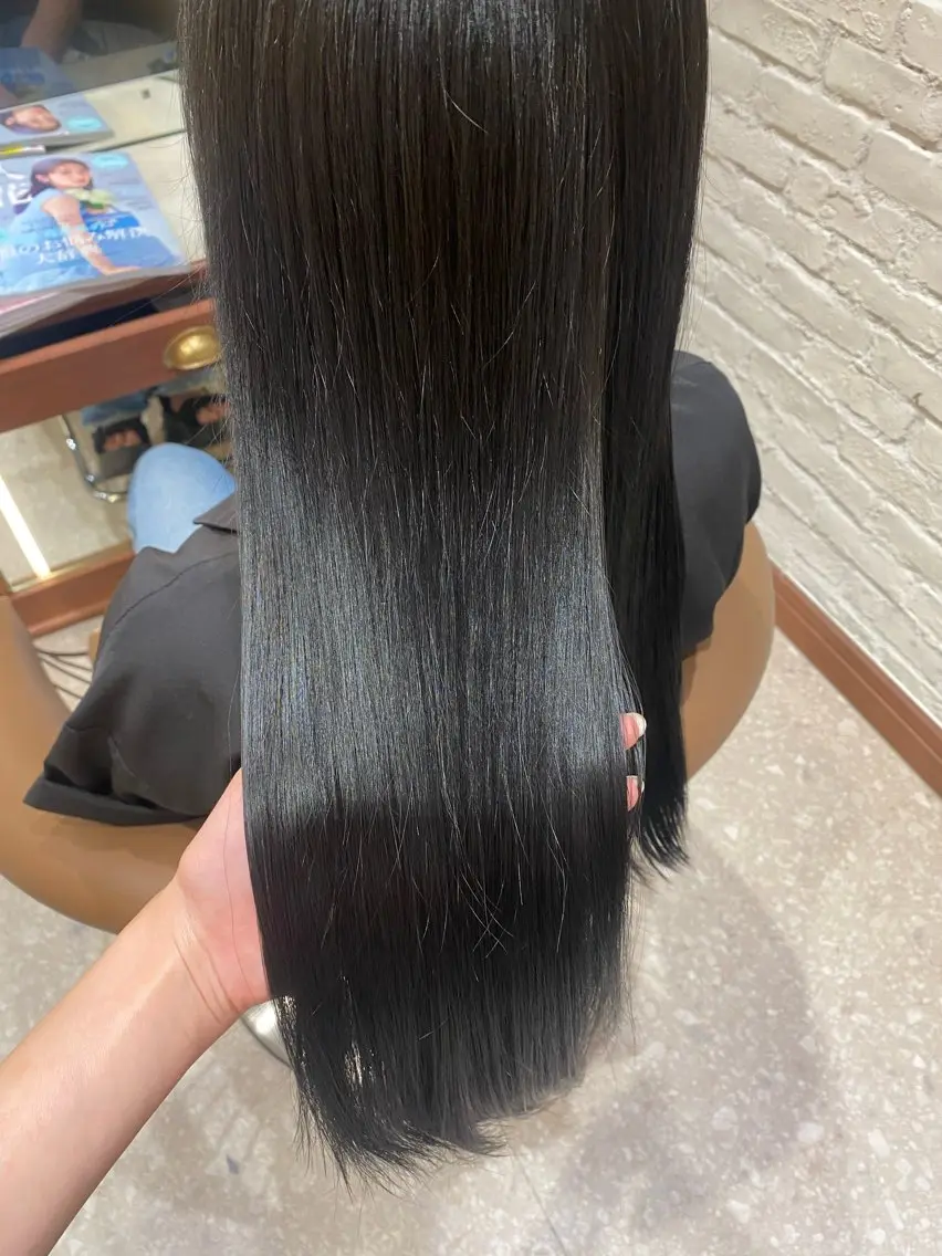 ロング カラー ロング cloe中目黒 モエカのヘアスタイル