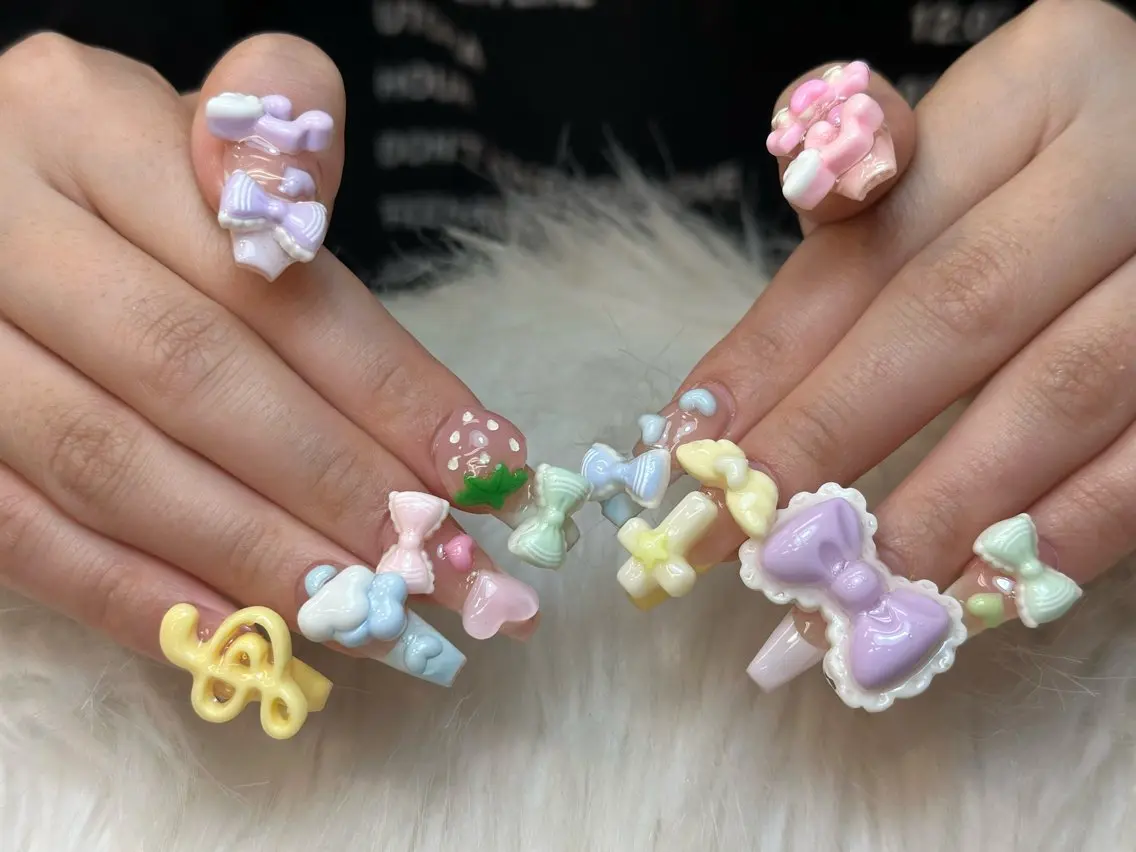 ネイル アートネイル 成人式 ジェルネイル ニュアンスネイル 夏ネイル ハンドネイル Nienail_ Luxeのネイルデザイン