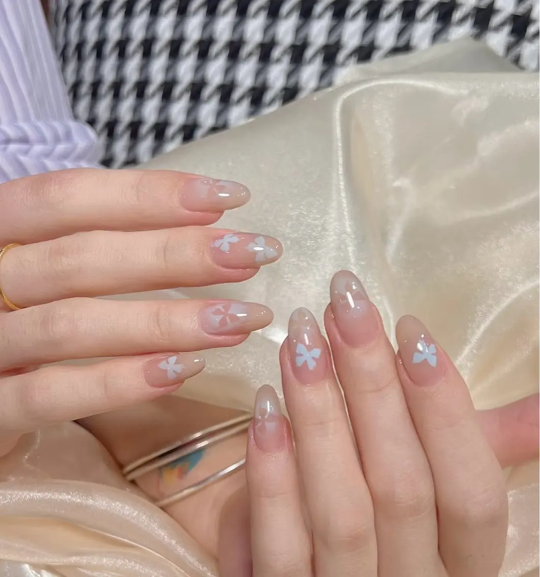 ネイル フラワーネイル フレンチネイル ジェルネイル ガラスフレンチ ハート ハンドネイル BabyYouMi nailのネイルデザイン