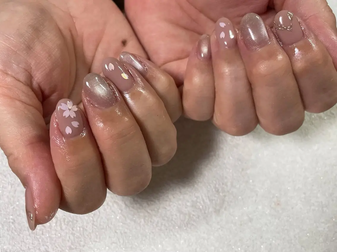 ネイル オーロラネイル フットネイル フレンチネイル ジェルネイル 韓国ネイル ハンドネイル kiki nail &brow二子玉川のネイルデザイン
