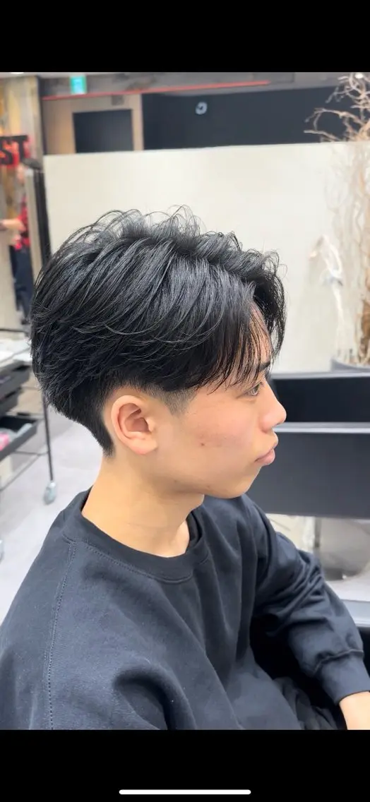 ショート パーマ メンズ センターパート メンズパーマ ニュアンスパーマ カット パーマ mikuto メンズ/パーマのヘアスタイル
