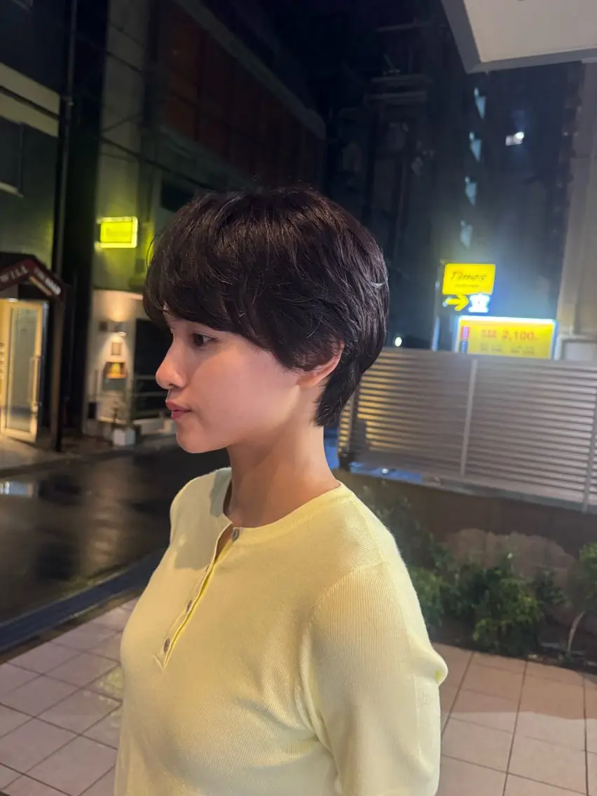 ショート ボブレイヤー ボブ 顔周りカット レイヤーカット 似合わせカット カット ヘアカラー トリートメント ハイトーン/ベージュ /レイヤー :遥香のヘアスタイル