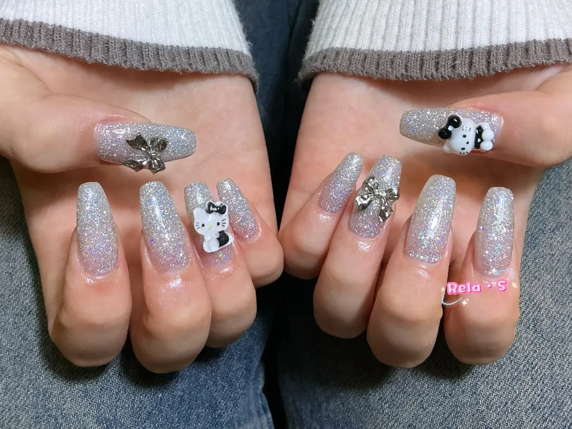 ネイル オーロラネイル 長さ出し フレンチネイル ジェルネイル ガラスフレンチ ハンドネイル Rela・S NAILのネイルデザイン