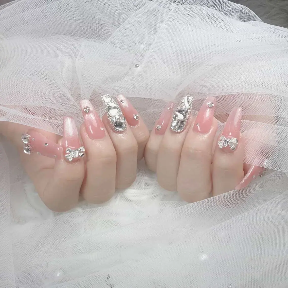 ネイル ハンドネイル LANA NAILのネイルデザイン