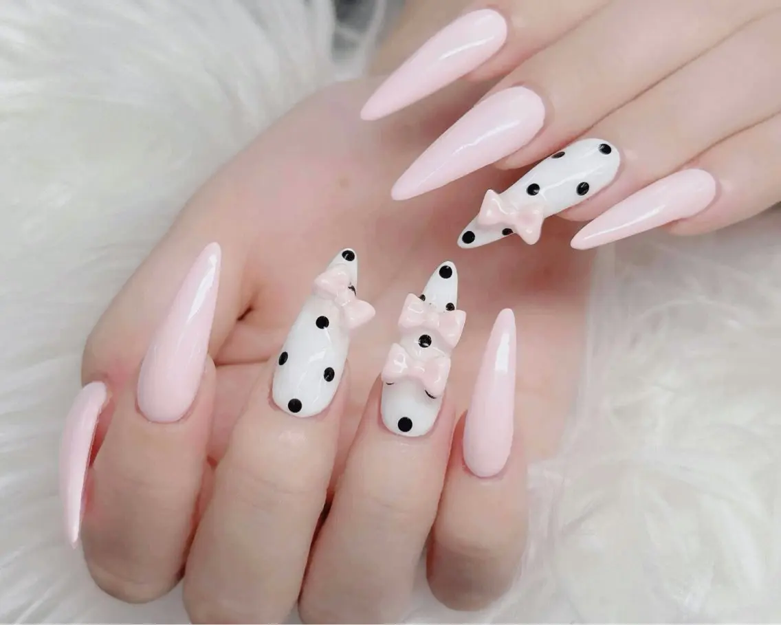 ネイル チークネイル 長さ出し フットネイル 韓国ネイル マグネットネイル ハンドネイル ハンドケア AN NAIL _HOAのネイルデザイン