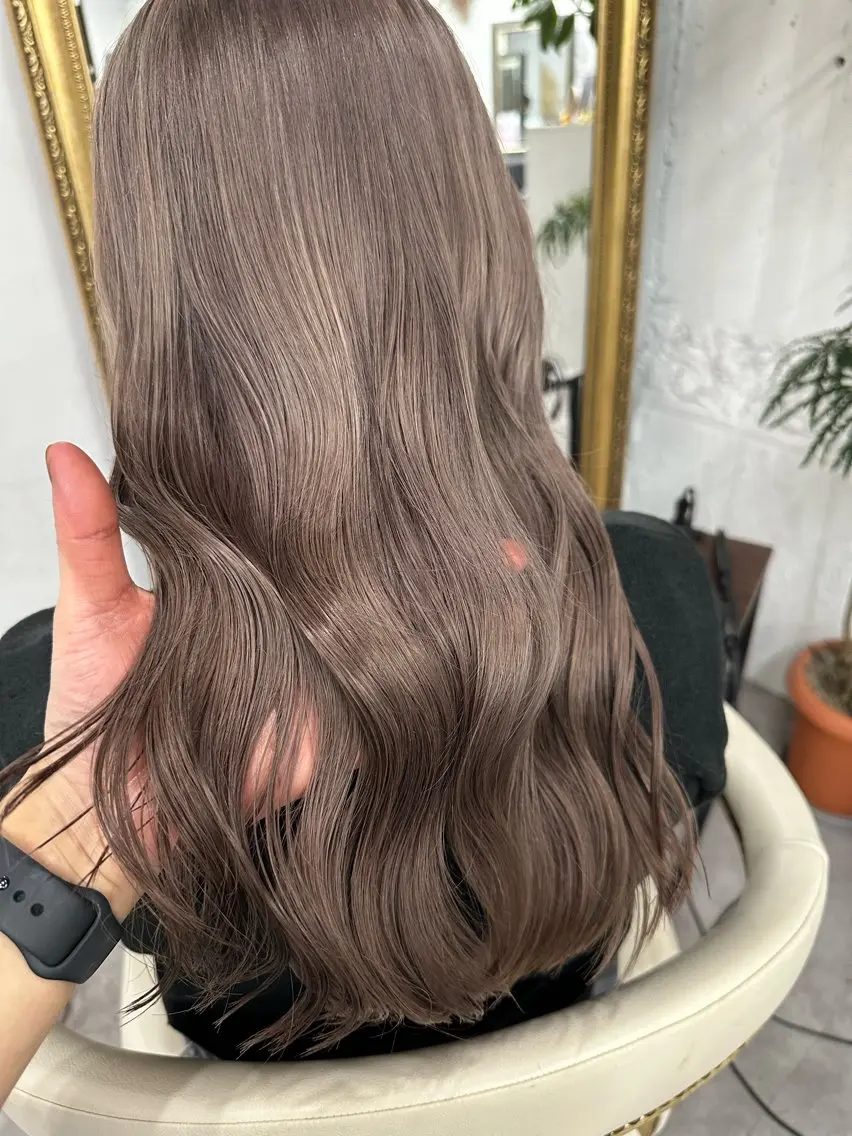ロング カラー ヘアアレンジ ヘアカラー トリートメント 久米 治仁のヘアスタイル