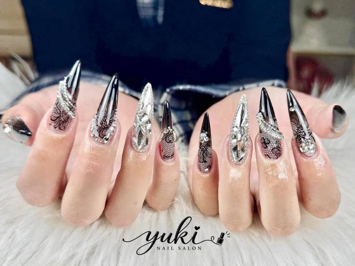 ネイル アートネイル ボルドー フレンチネイル ジェルネイル 氷ネイル・うるうるネイル ハンドネイル Yuki Nailsalonのネイルデザイン