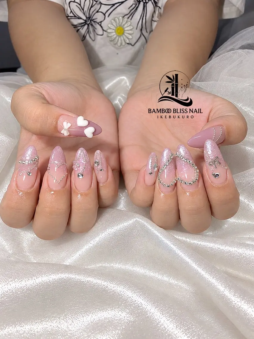 ネイル アートネイル オーロラネイル クリアネイル 長さ出し フレンチネイル ハンドネイル Bamboo Bliss西店のネイルデザイン