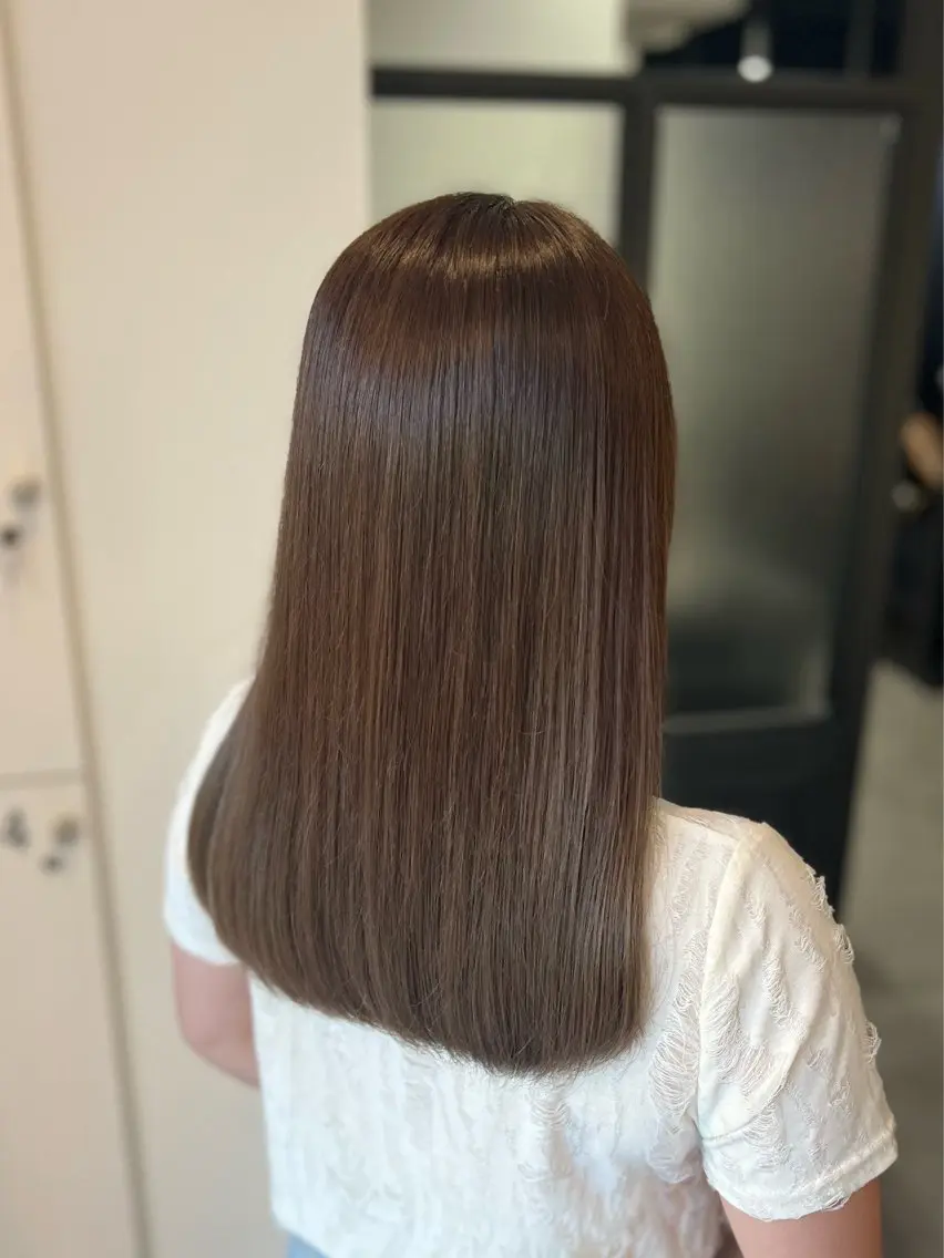 セミロング カラー ベージュカラー Dia ‎ アキヨシ ミユのヘアスタイル