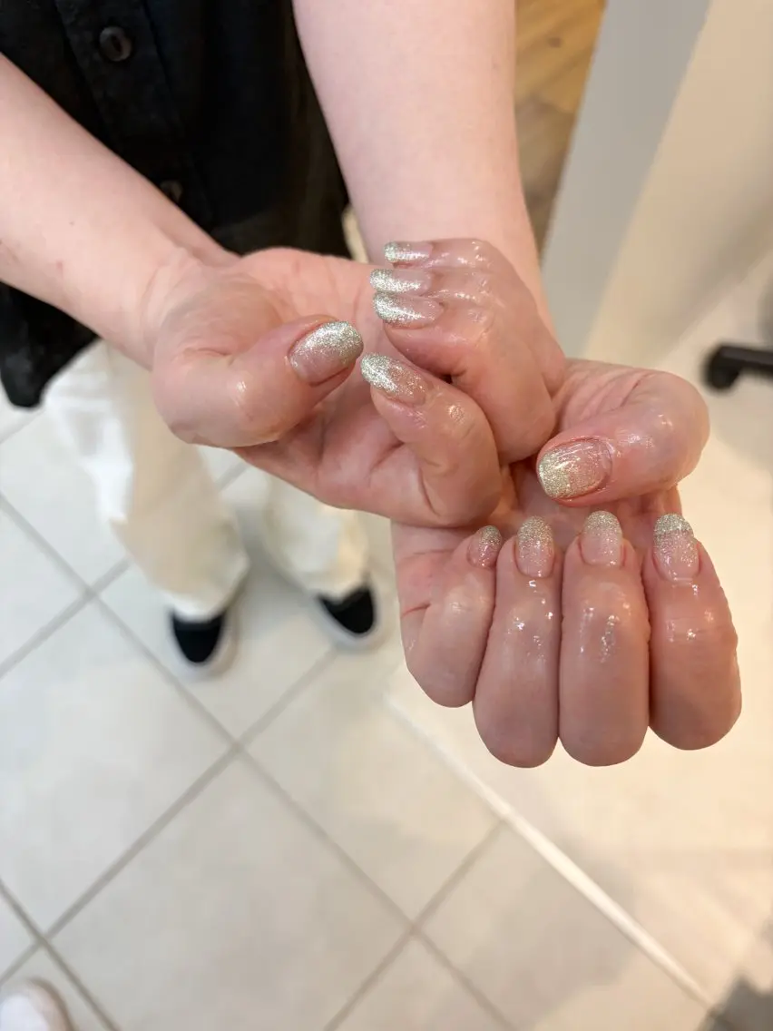ネイル ラメ(グリッター) ラメグラデーション TRIOS nail/renaのネイルデザイン