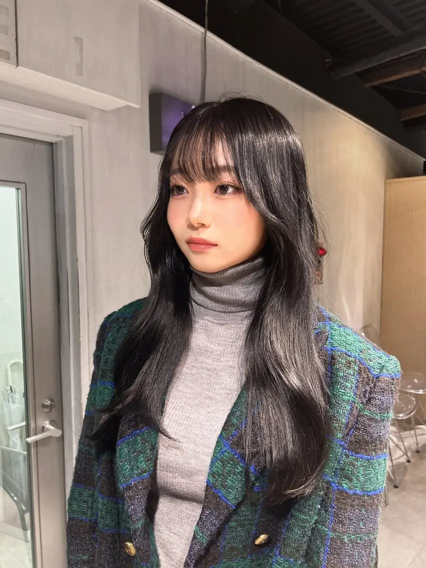 ロング 韓国風カラー 卒業式のヘアスタイル ハッシュカット 韓国風ヘア レイヤーカット MEI🎀レイヤー 🎀韓国styleのヘアスタイル