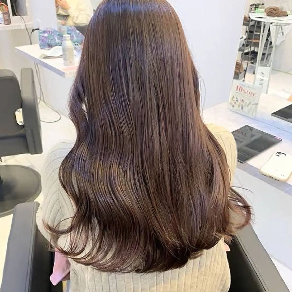 ロング 前田 佑香のヘアスタイル