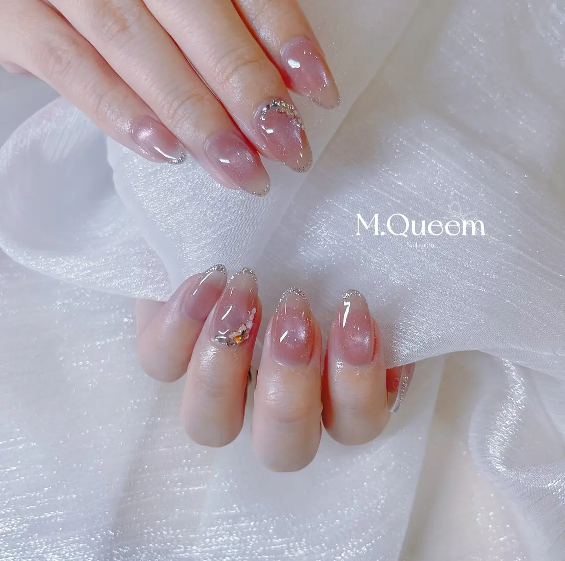 ネイル MQueen ネイルサロンマルのネイルデザイン