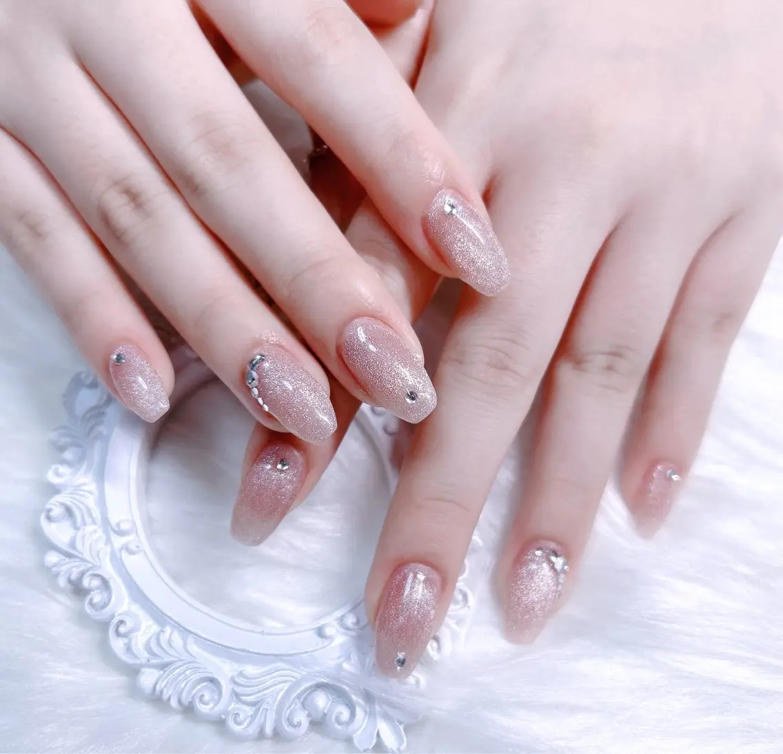 ネイル マグネットネイル マグネットワンカラー ワンカラーネイル ピンク スクエアネイル Mika Nailのネイルデザイン