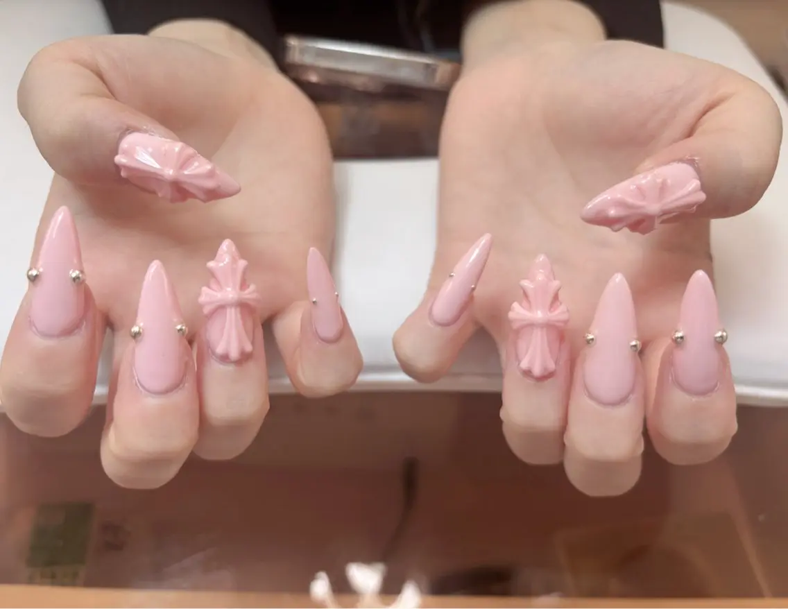 ネイル アートネイル オーロラネイル チークネイル 長さ出し フレンチネイル ハンドネイル ハンドケア Yumi Nail Seiのネイルデザイン