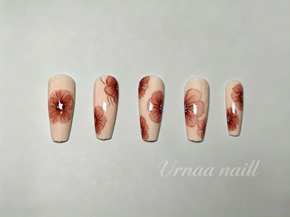ネイル Urnaa nailのネイルデザイン