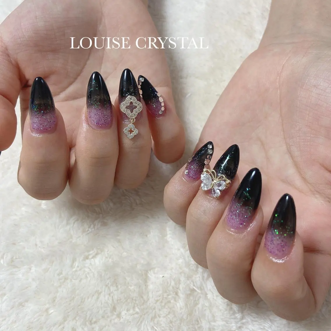 ネイル ハンドネイル LOUISE CRYSTALのネイルデザイン