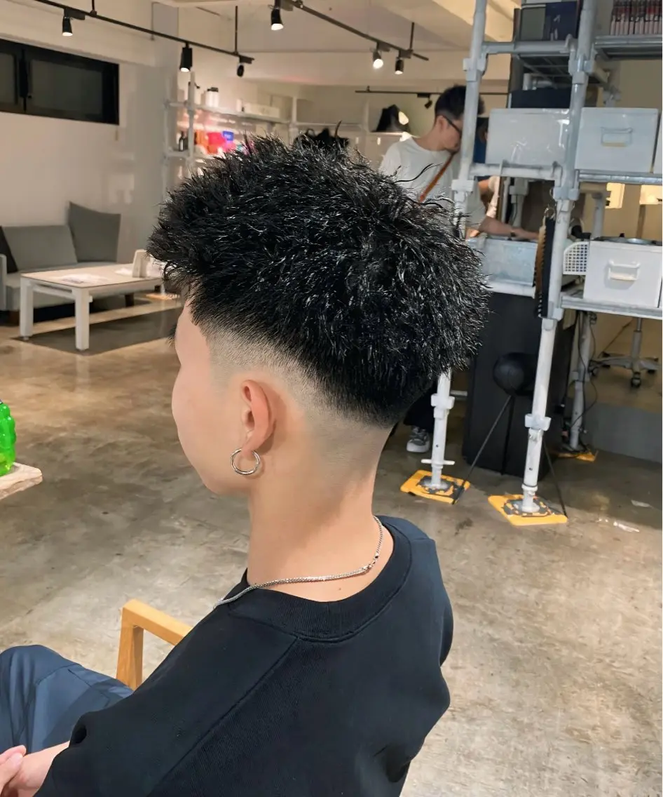 パーマ メンズ フェードカット スキンフェード メンズパーマ 特化/中川拓也のヘアスタイル