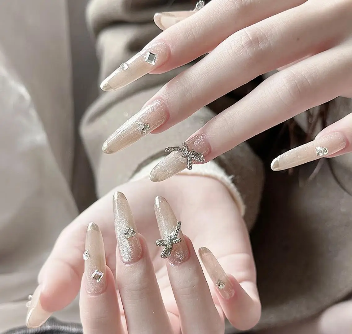 ネイル ハンドネイル ハンドケア 🍑 momo_nailのネイルデザイン