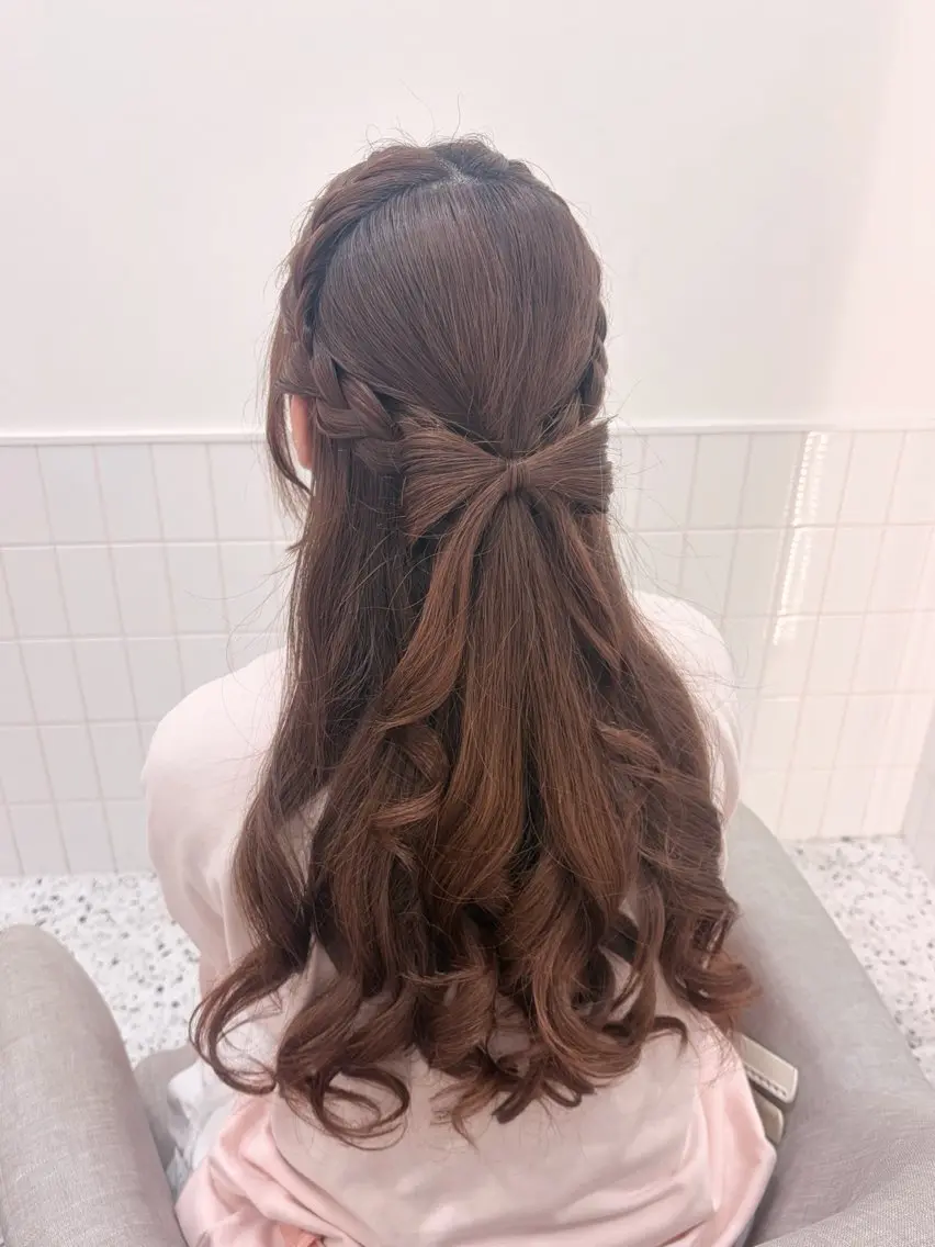 ヘアアレンジ ハーフアップ ヘアセット 木村 しずかのヘアスタイル
